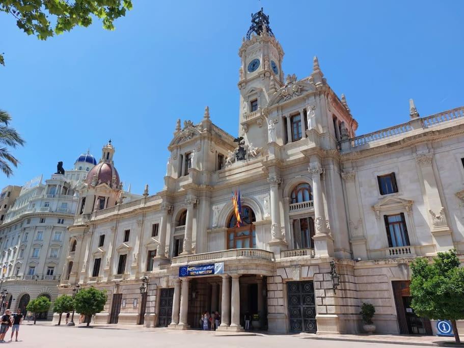 Alojamiento Nautico Junto A La Playa Malvarrosa Valencia Exterior foto
